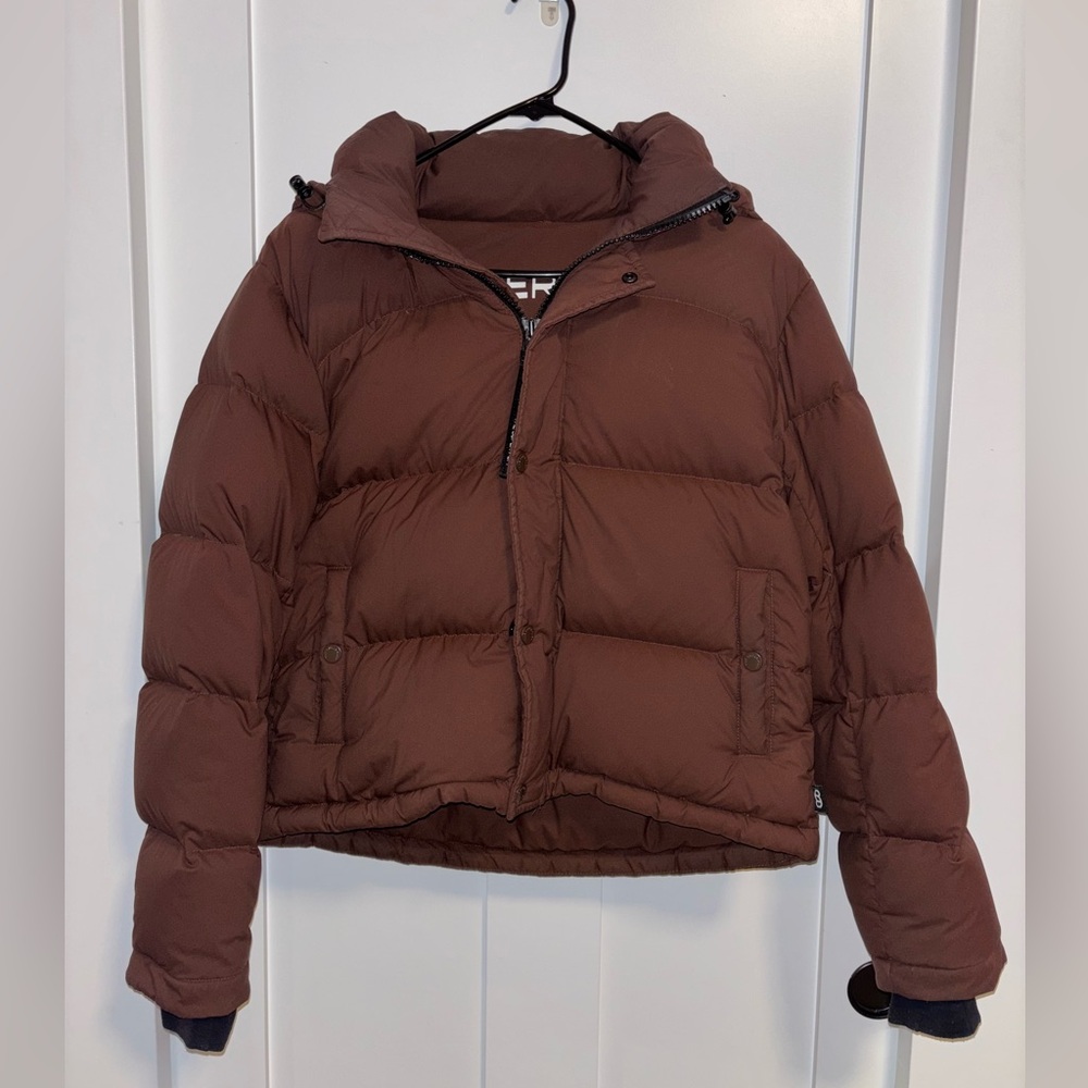 Aritzia Super Puff Shorty